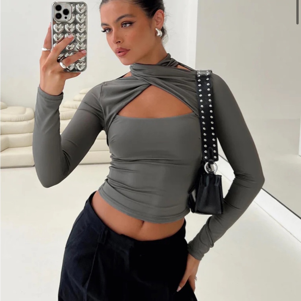 Princess Polly Ganz Long Sleeve Top in Grey Size US 2